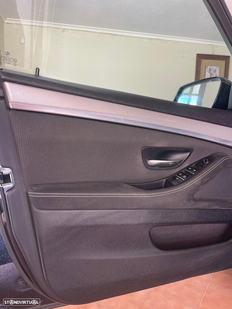 BMW 525 d Pack M Auto - 11