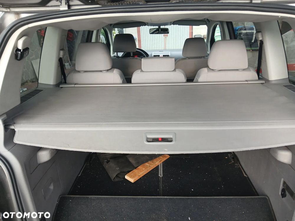 Volkswagen Touran 1.9 TDI Highline - 10
