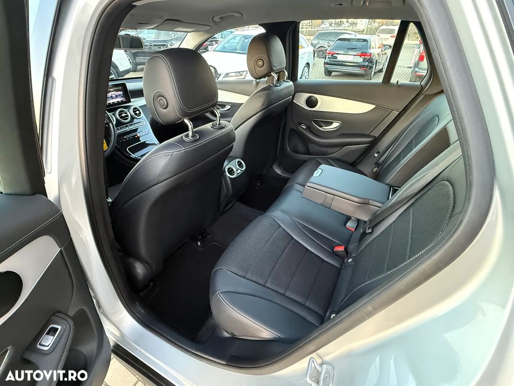 Mercedes-Benz GLC 220 d 4MATIC 9G-TRONIC - 8