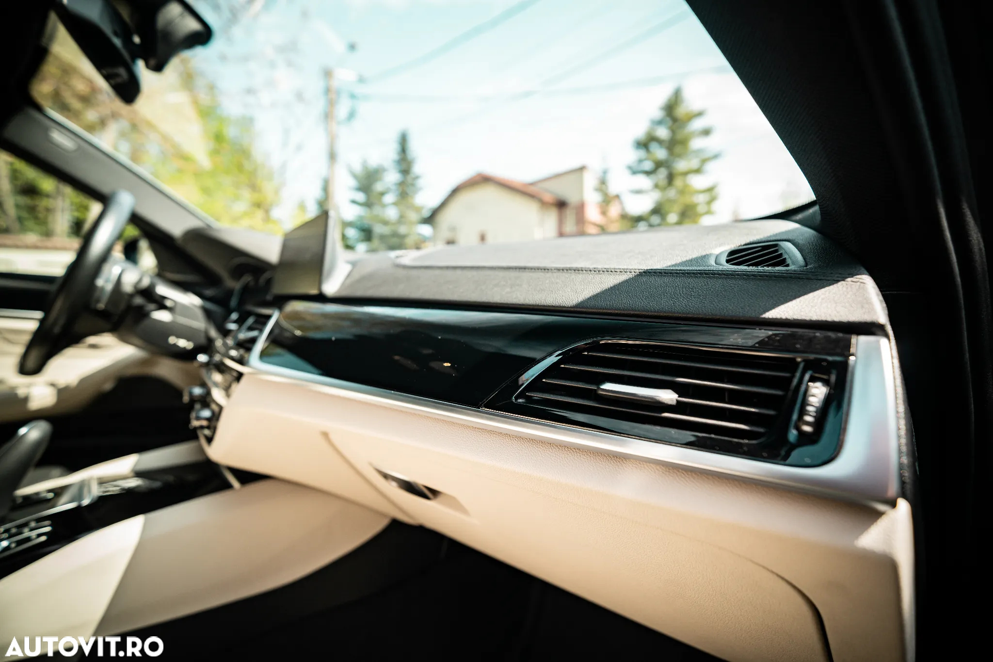 BMW Seria 5 540i xDrive AT - 16