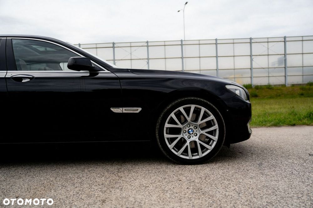 BMW Seria 7 - 13