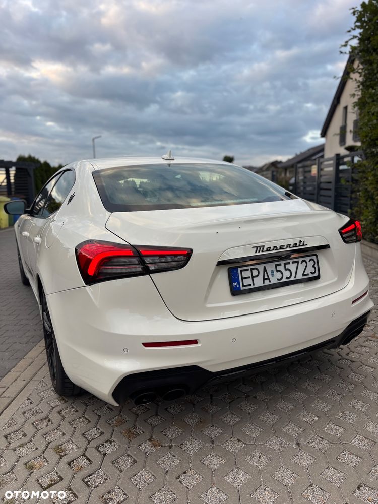 Maserati Ghibli S Modena - 4