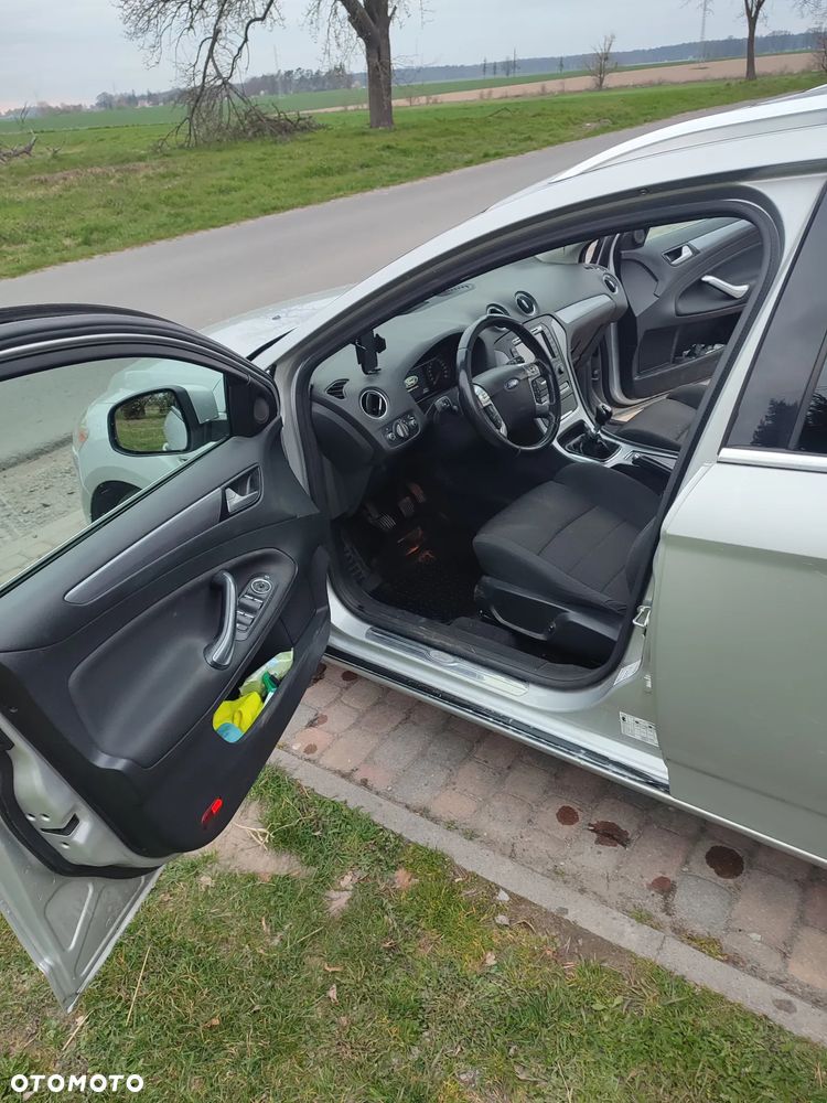 Ford Mondeo 2.0 TDCi Titanium - 18