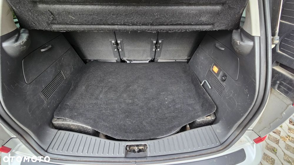 Ford Focus C-Max - 10