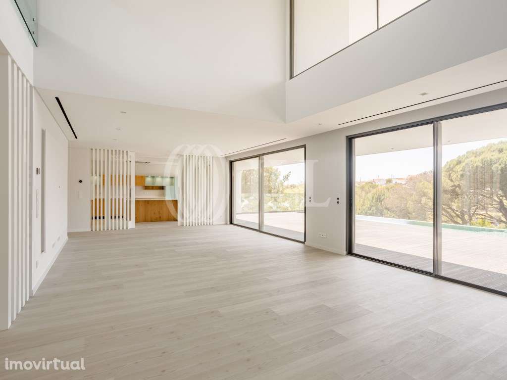 Moradia T5 +1 com jardim e piscina em Cascais - Grande imagem: 5/28