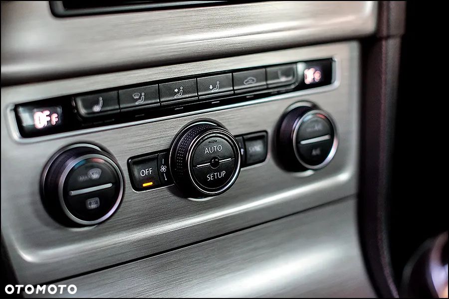 Volkswagen Golf - 29