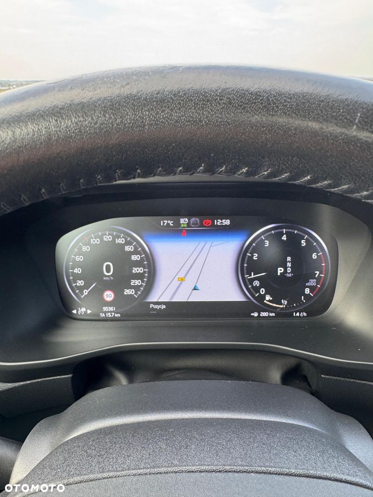 Volvo XC 40 T3 Momentum - 17