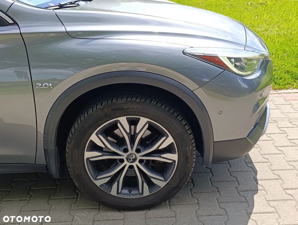Infiniti QX30 2.0t DCT AWD Premium - 10