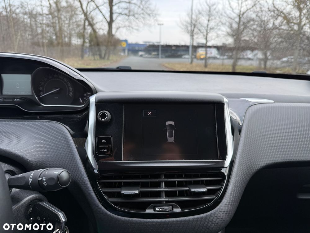 Peugeot 2008 1.6 BlueHDi Style - 17