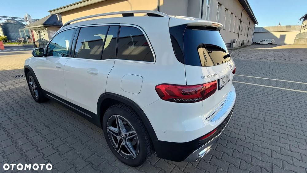 Mercedes-Benz GLB 200 4-Matic AMG Line 8G-DCT - 3