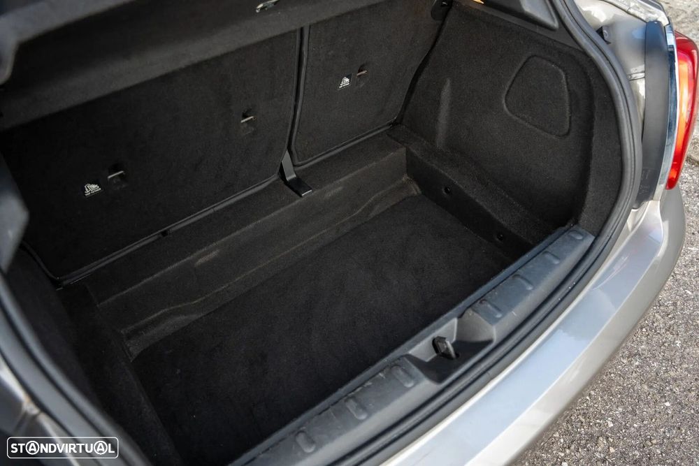 MINI 5 Portas One D - 18