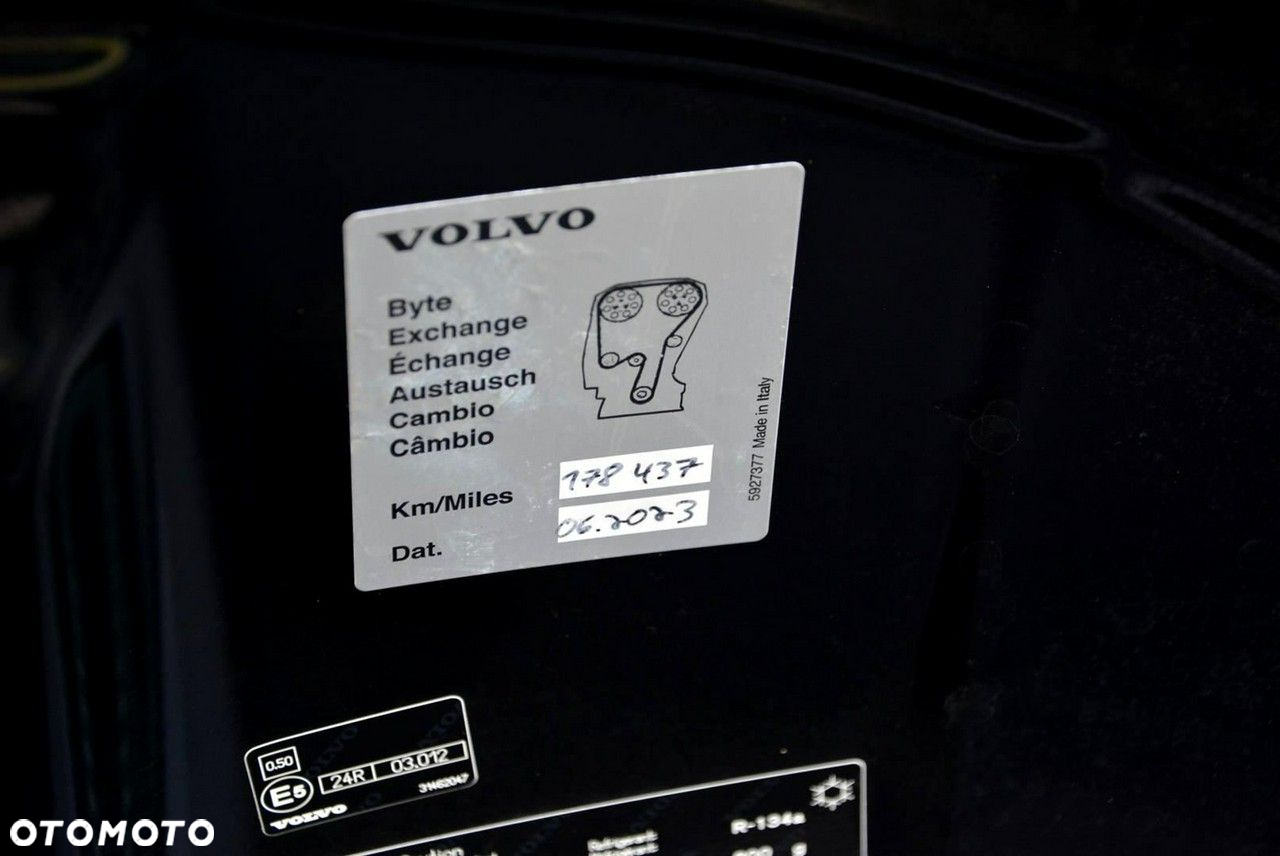 Volvo V60 D4 Geartronic Momentum Pro - 30