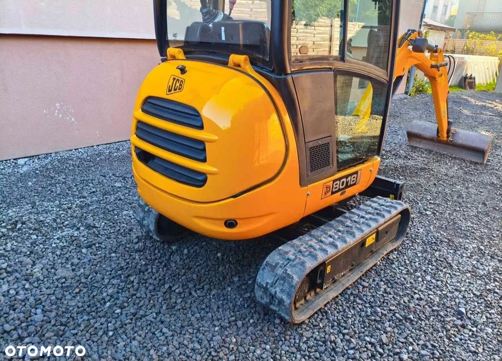 JCB 8018 - 1