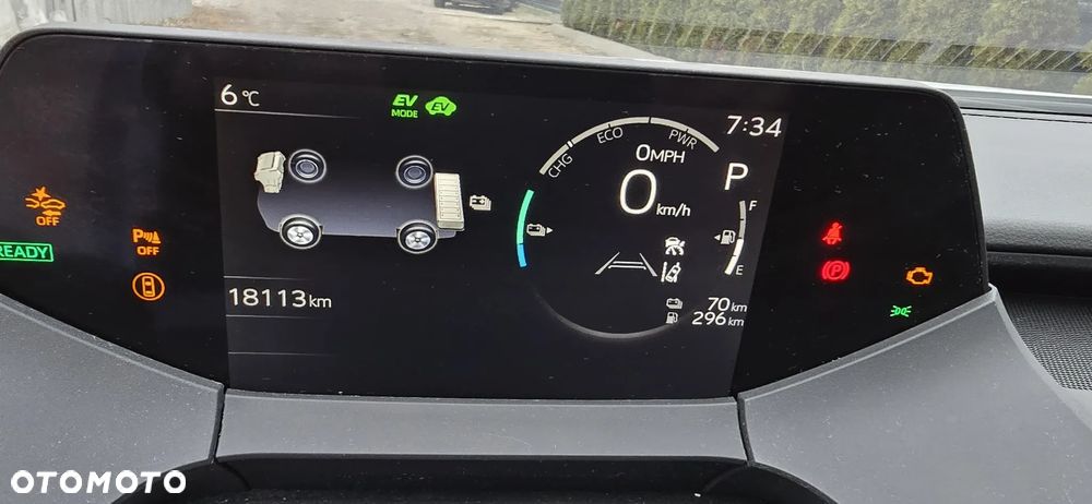 Toyota Prius ver-plug--in-2-0-hybrid-executive - 6