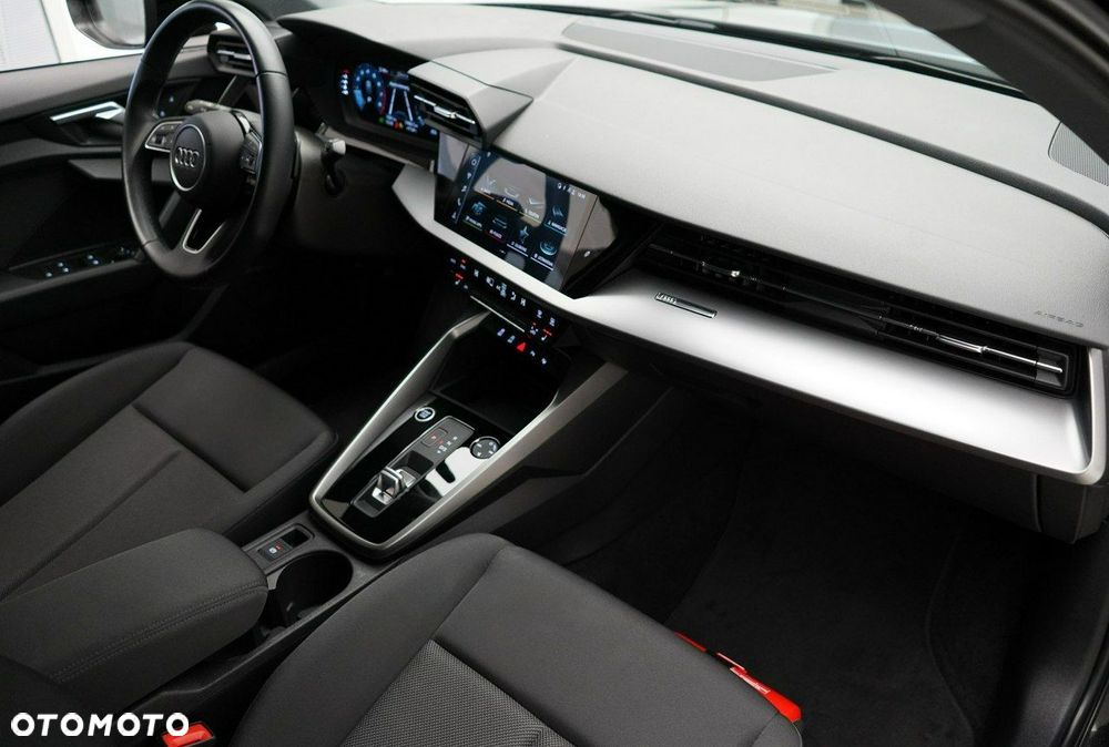 Audi A3 Sportback - 17