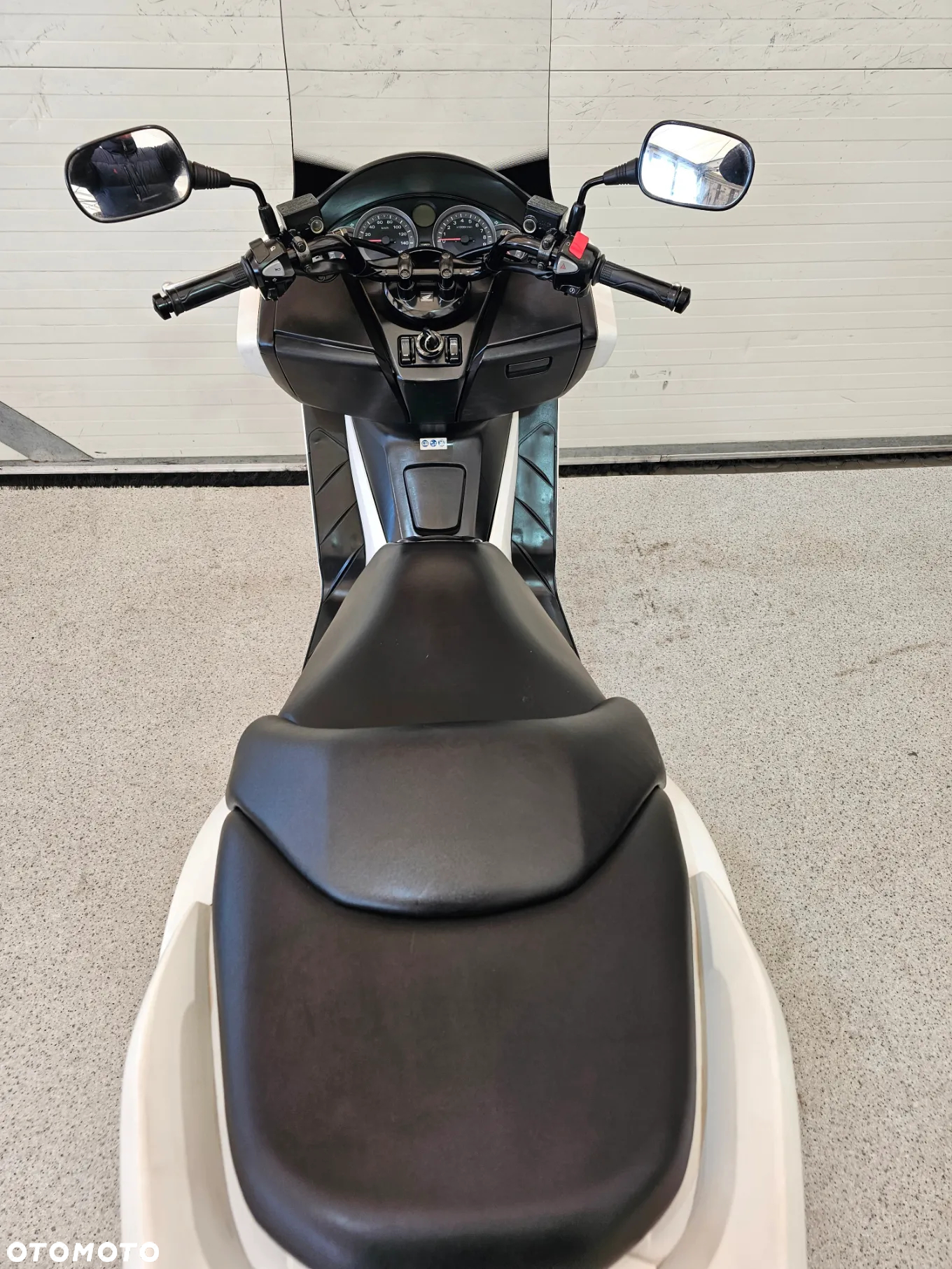 Honda NSS - 29