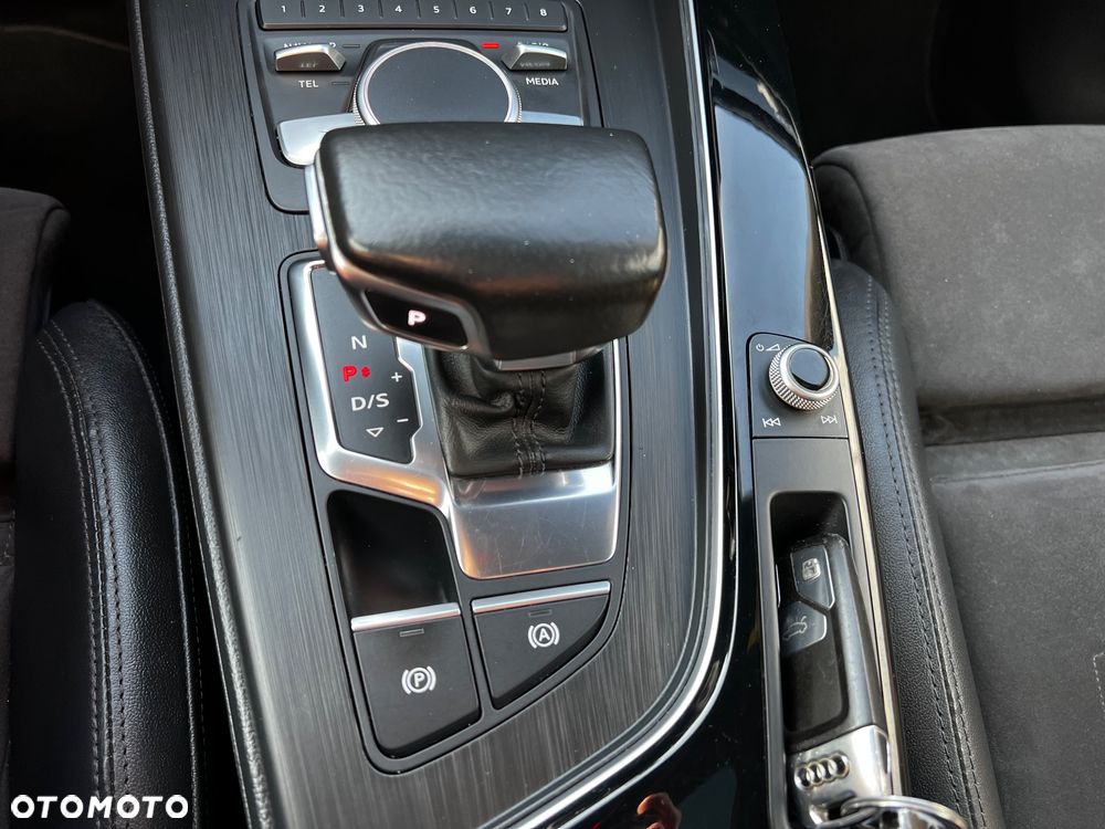 Audi A4 Allroad 2.0 TDI Quattro S tronic - 16