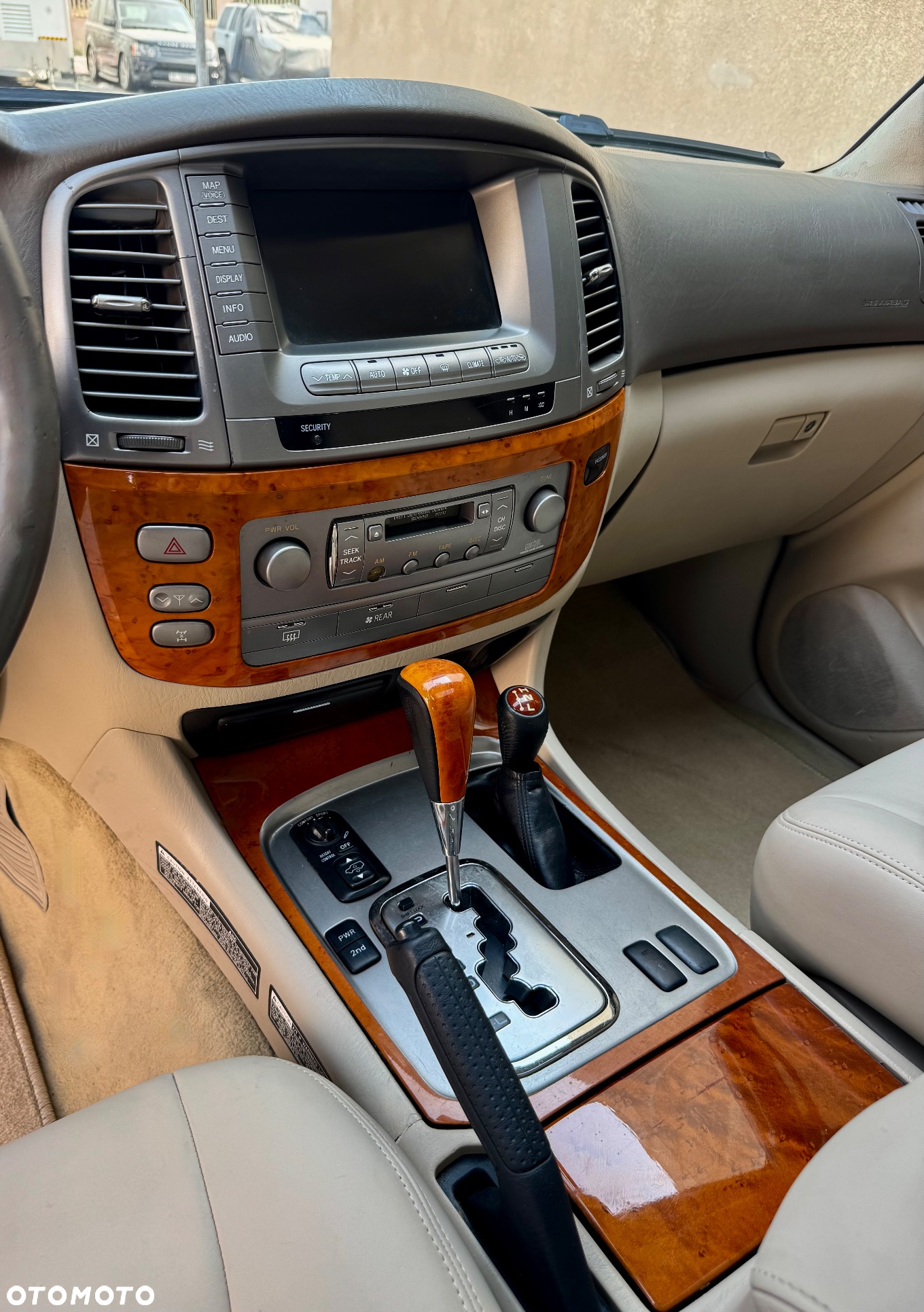 Lexus LX 470 - 27