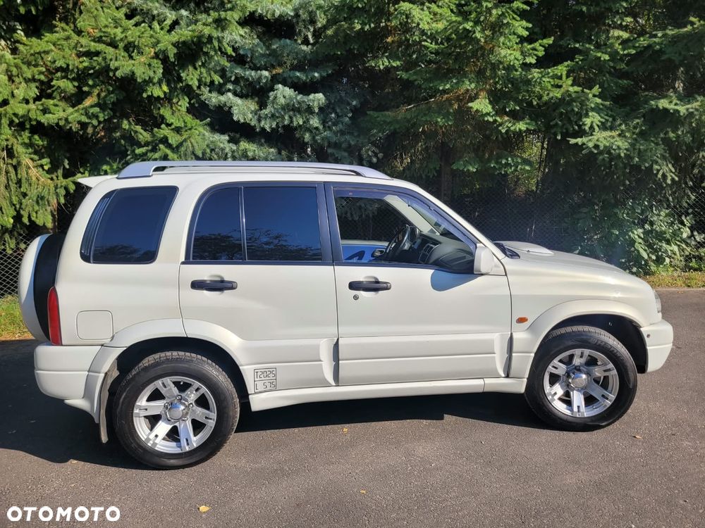 Suzuki Grand Vitara 2003 photo 3