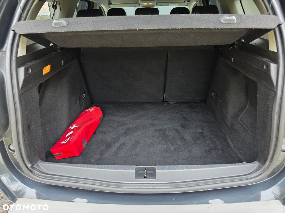 Dacia Duster 1.6 SCe Prestige - 18