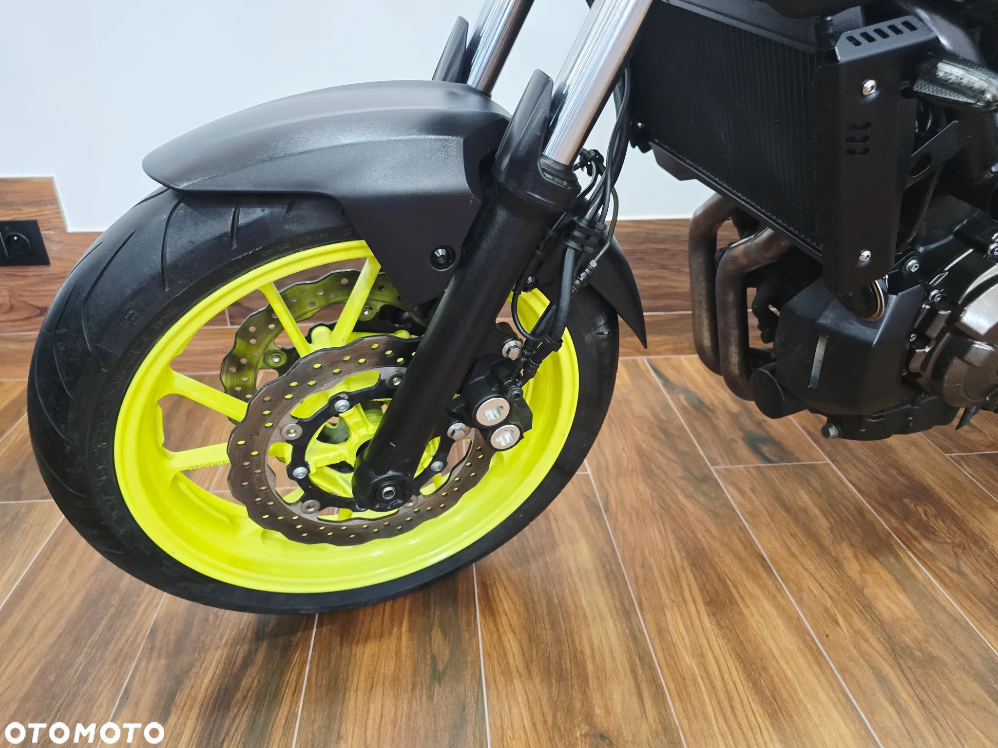 Yamaha MT - 9