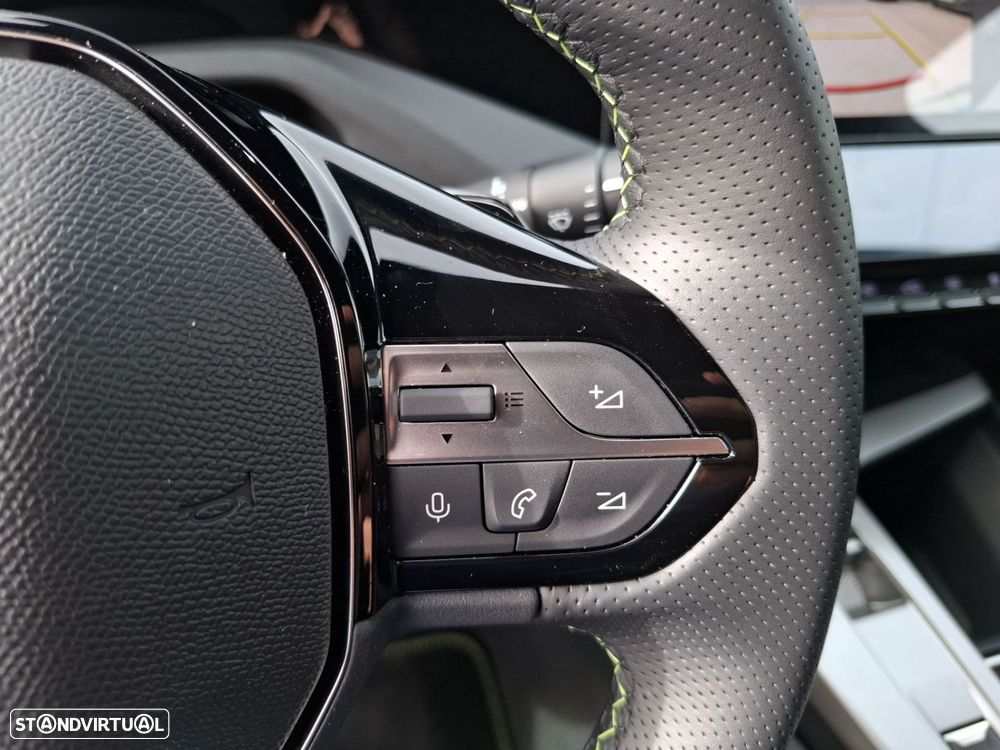 Peugeot E-408 58 kWh GT - 17