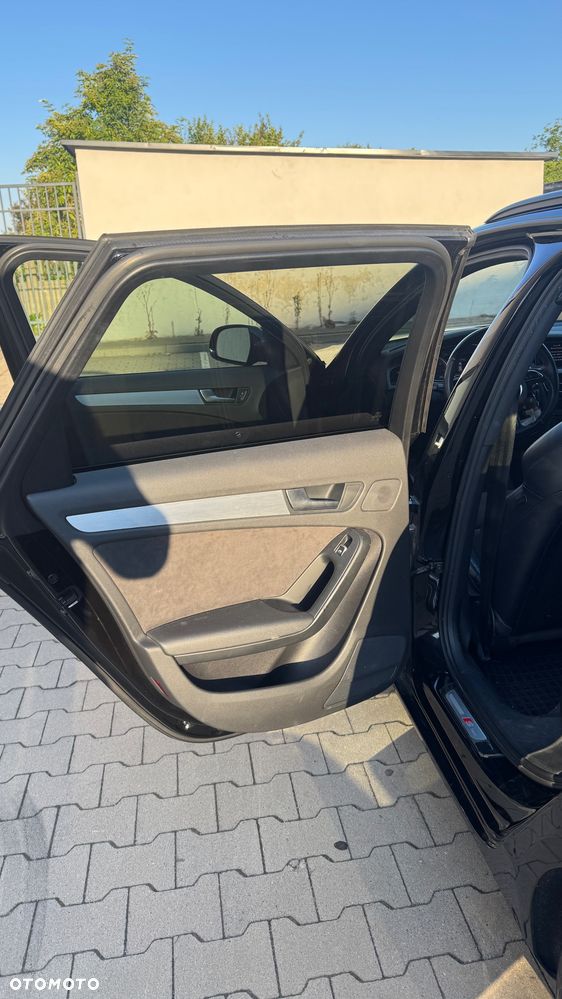 Audi A4 Avant 2.0 TDI - 16