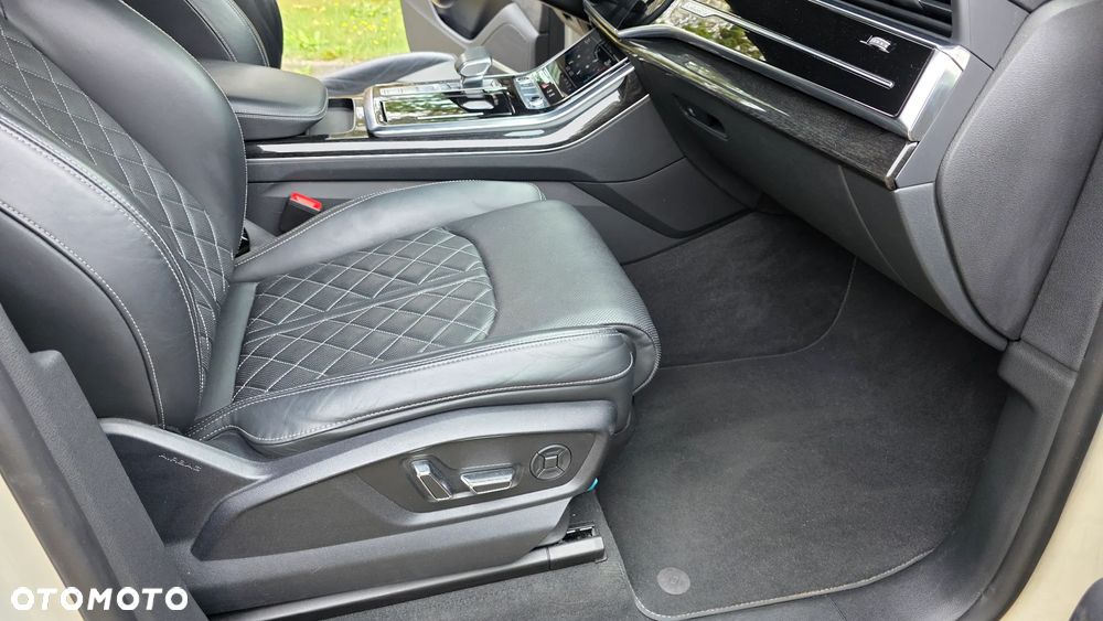 Audi Q8 - 21