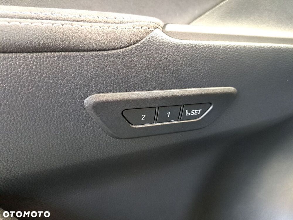 Toyota C-HR 1.8 Hybrid Executive - 34