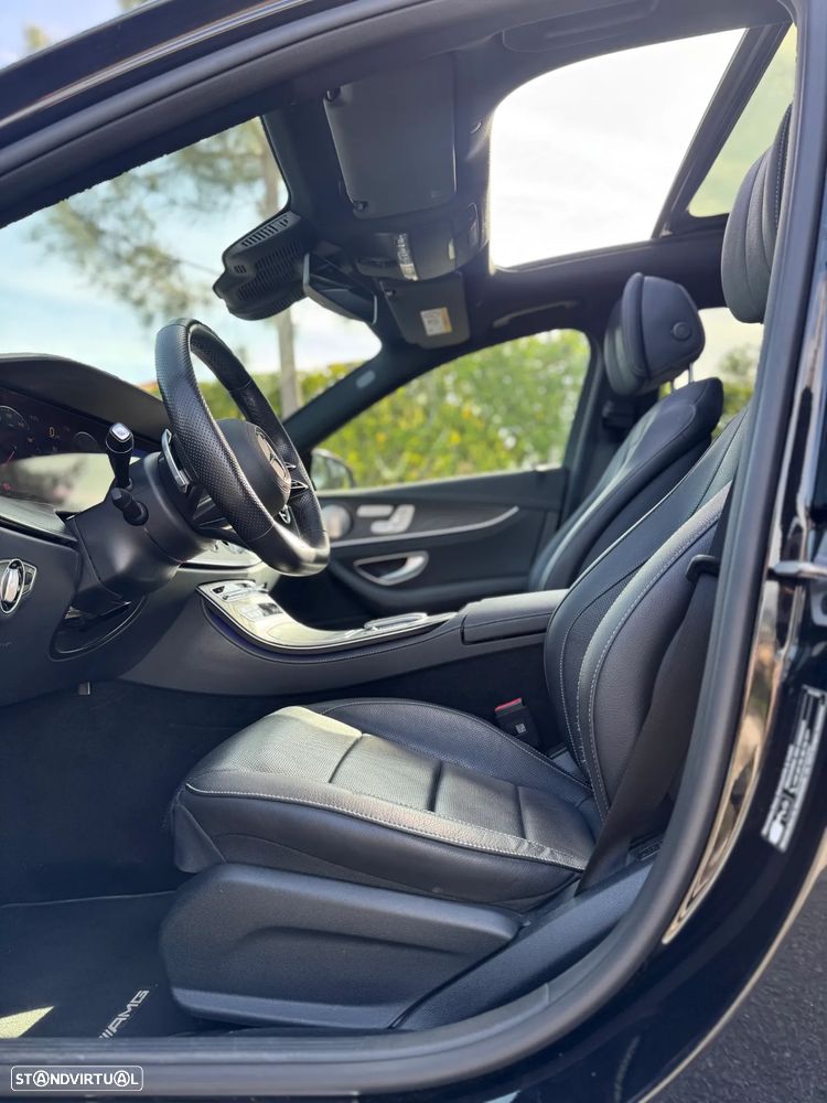 Mercedes-Benz E 300 de 4Matic 9G-TRONIC AMG Line - 24