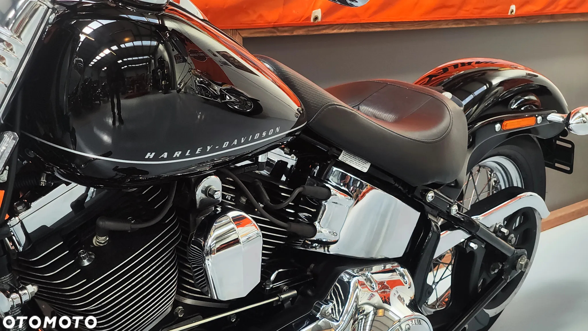 Harley-Davidson Softail Custom - 18