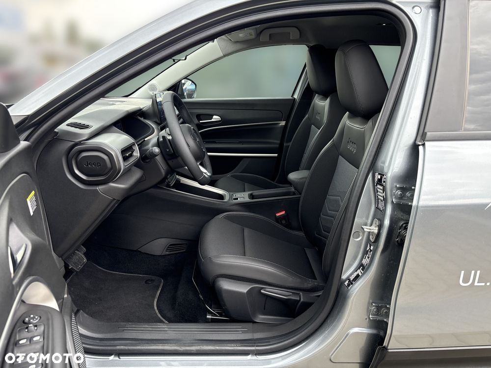 Jeep Avenger 1.2 T3 mHEV Summit eDCT6 - 15
