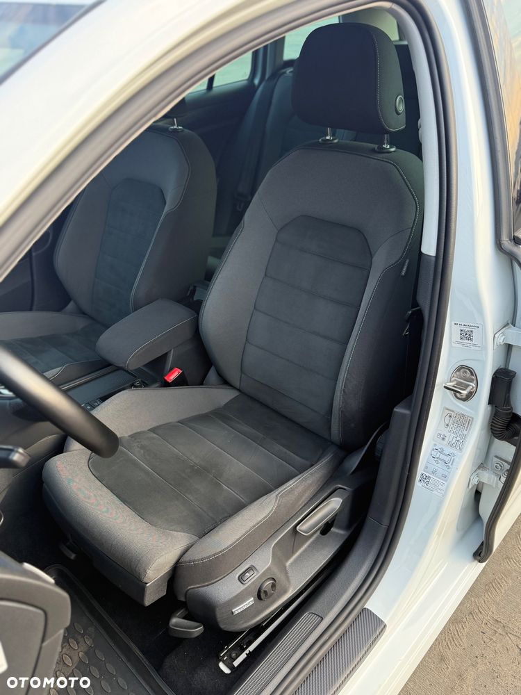Volkswagen Golf - 14