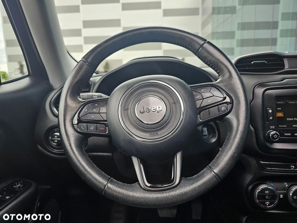 Jeep Renegade - 38