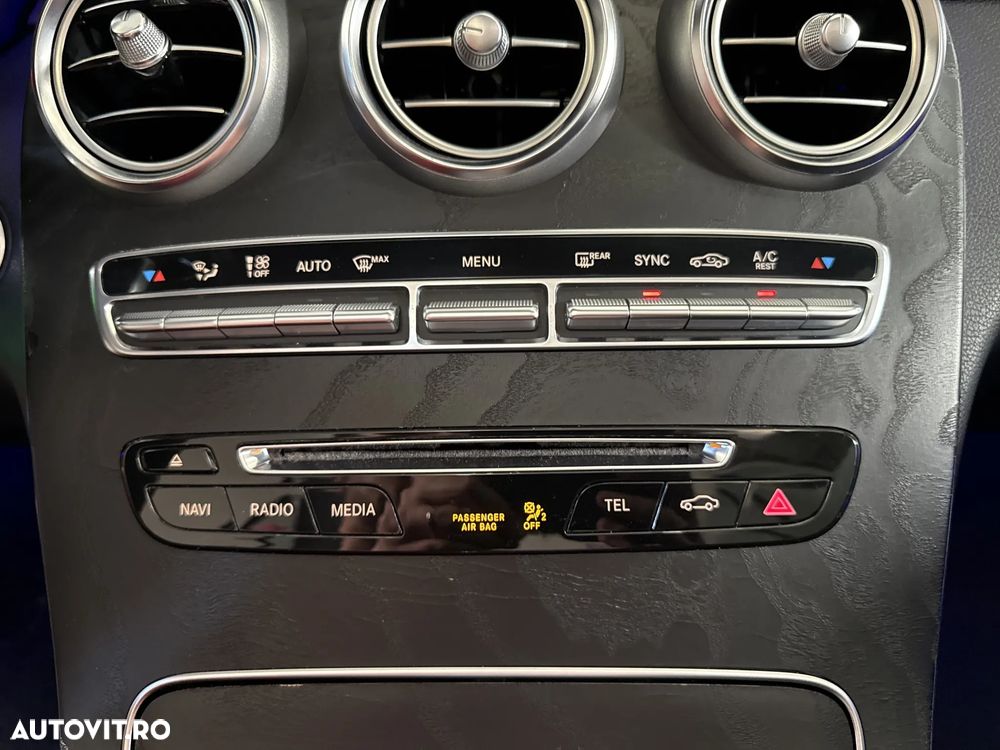Mercedes-Benz C - 27
