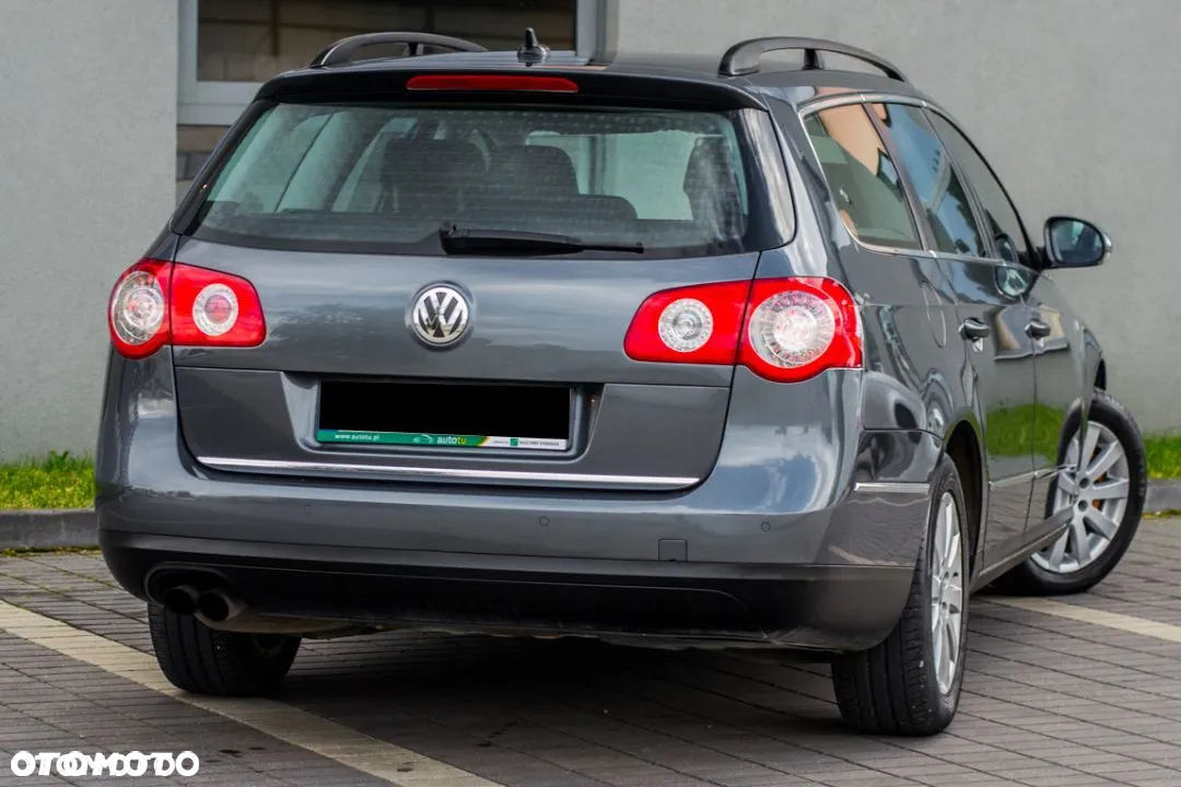 Volkswagen Passat 1.8 TSI Comfortline - 2