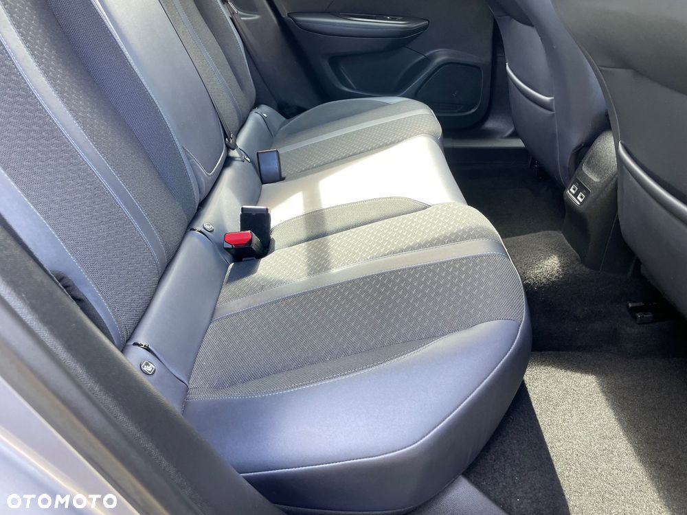 Peugeot 2008 BlueHDi 100 STOP & START Allure - 19