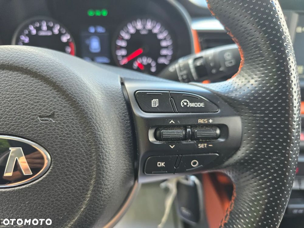 Kia Stonic 1.0 T-GDI 120 Spirit - 32