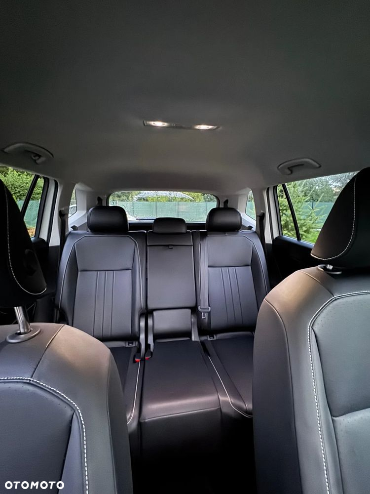 Volkswagen Tiguan Allspace - 12