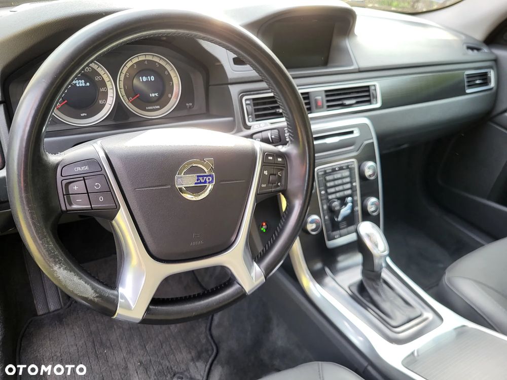 Volvo XC 70 3.2 AWD Kinetic - 10