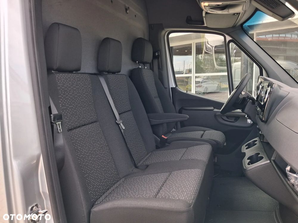 Mercedes-Benz Sprinter 317 CDI - 12