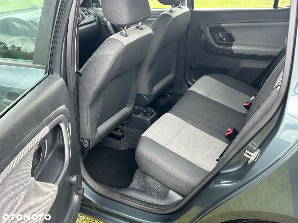 Skoda Fabia 1.2 HTP Cool Colour Edition - 24