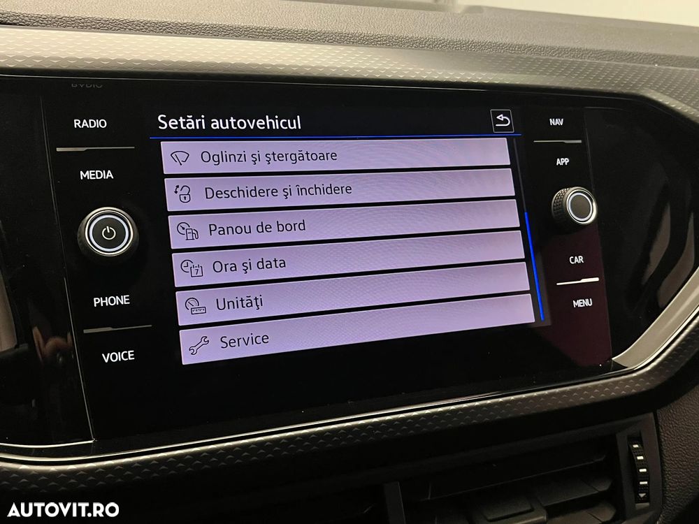 Volkswagen T-Cross - 14