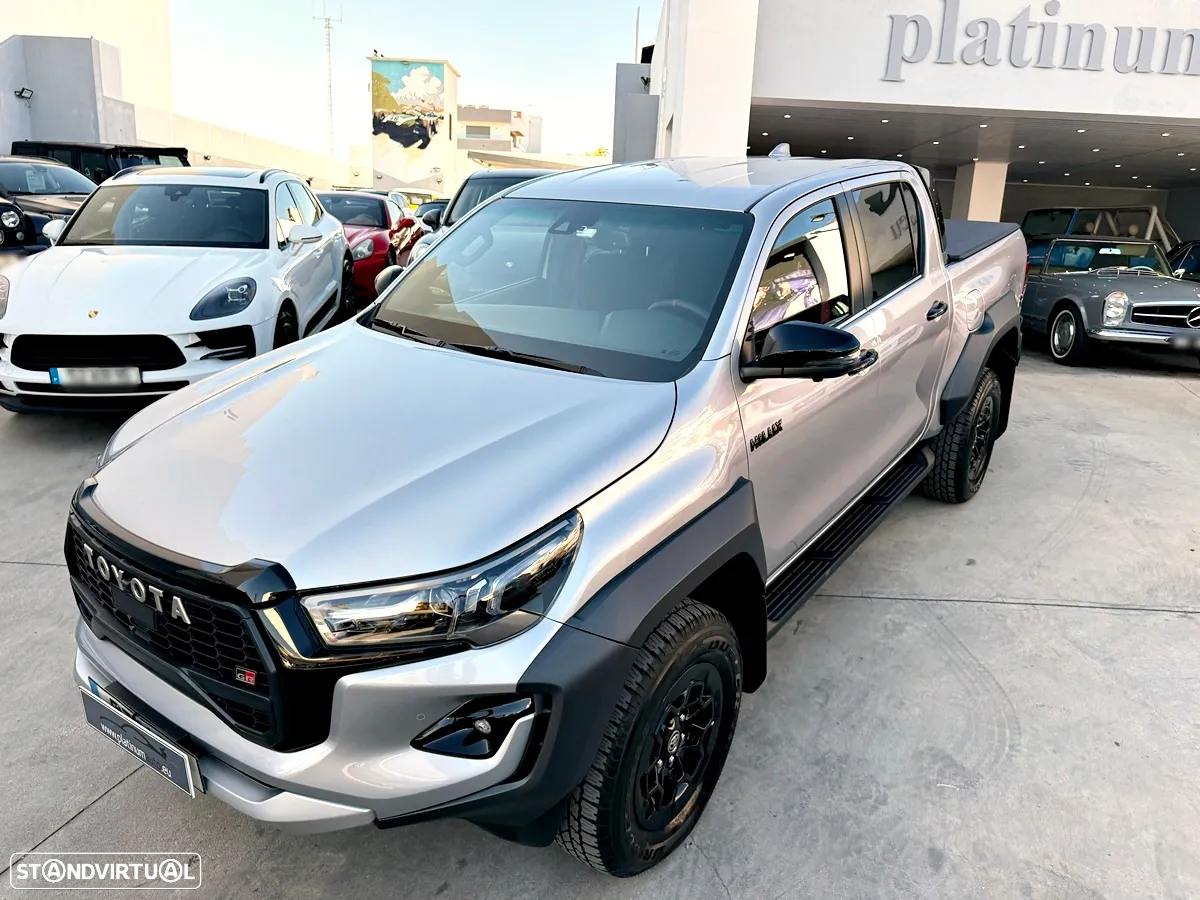Toyota Hilux 2.8 D-4D 4WD GR Sport - 56