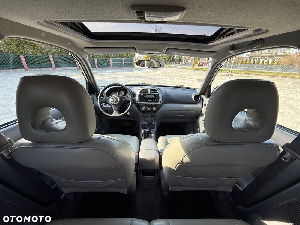 Toyota RAV4 - 15