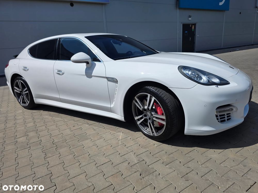 Porsche Panamera Turbo - 13