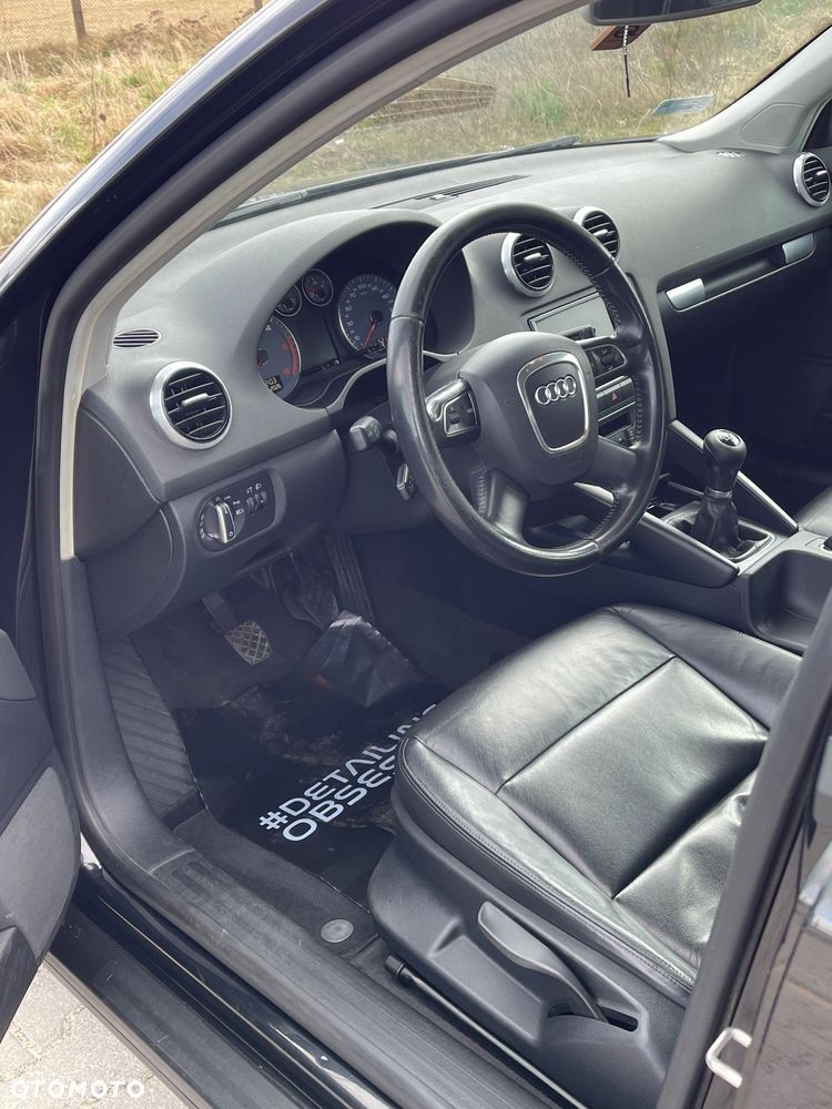 Audi A3 Sportback 1.6 TDI DPF Ambition - 18