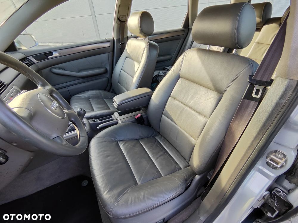 Audi A6 Avant 2.4 - 6
