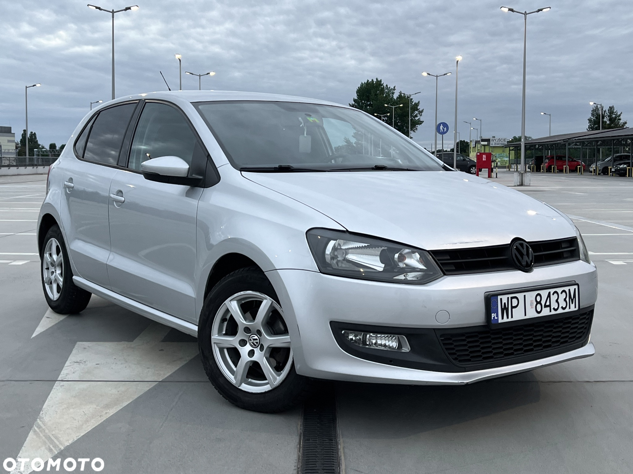 Volkswagen Polo 1.4 16V Trendline - 9