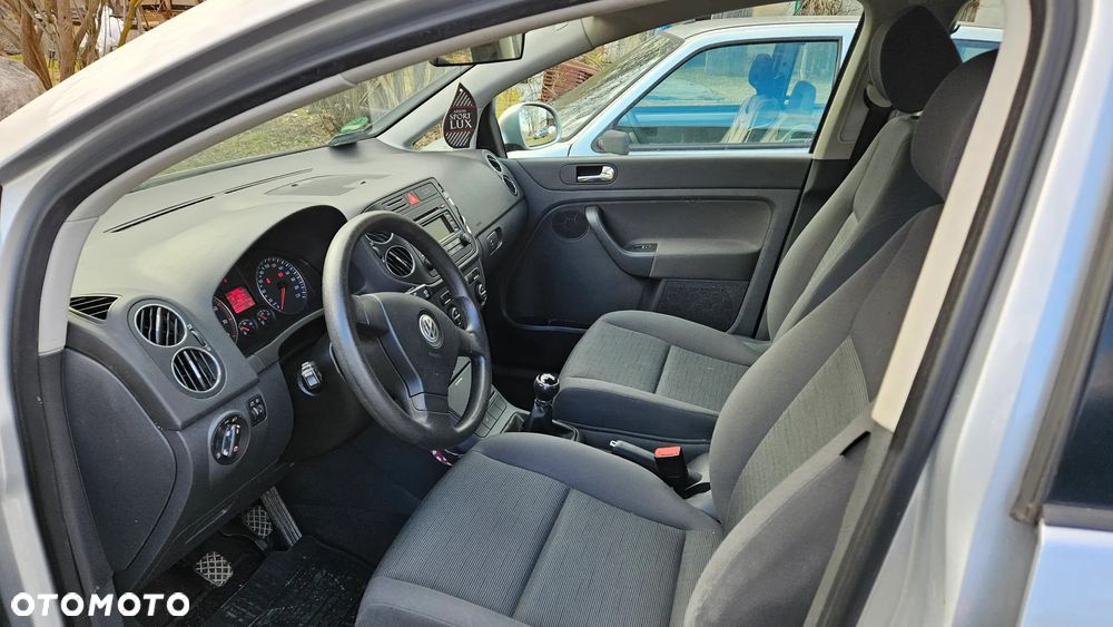 Volkswagen Golf Plus - 11